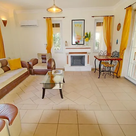 فيلة Uemit Villa